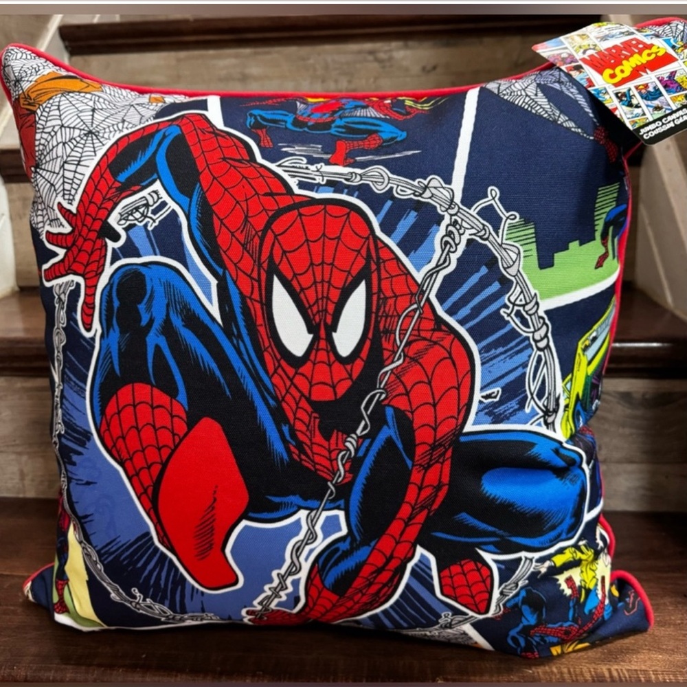 Super Cute Marvel Comic Spider-Man Jumbo Canvas Cushion 22” PO x 22”  PO - NEW